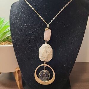 Loft Gold Tone Chain w/Emblems Necklace Ladies‎ Pre-Owned Fashion Elegant Dressy